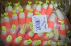 Betts Tackle B0bw-50rw 2 Inch Weighted Snap On Foam Float Red/white Bag Of 50