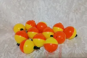 Betts Tackle P7-12f Billyboy Fluor Orange And Yellow Snap On Float Lot Of 12 Betts Tackle P7-12f Billyboy Fluor Orange And Yellow Snap On Float Lot Of 12
