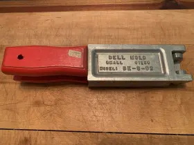 Do-it Be-9-s2 Do-it Bell Lead Mold Small Sizes Model Wood Handle Good Condition Do-it Be-9-s2 Do-it Bell Lead Mold Small Sizes Model Wood Handle Good Condition