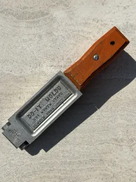 Do-it Tro-2-42 Do-it 3163 Trolling Sinker Mold 2 Oz And 4 Cavities Do-it Tro-2-42 Do-it 3163 Trolling Sinker Mold 2 Oz And 4 Cavities