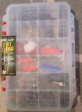 Eagle Claw 047708808590 Assorted Catfish Tackle Kit 91 Pieces Tk-catclaw Eagle Claw 047708808590 Assorted Catfish Tackle Kit 91 Pieces Tk-catclaw