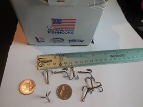 Eagle Claw 2004770830107 You Pick Quanity 2x Strong Size 4 Bronze Treble Fishing Hook 374 M