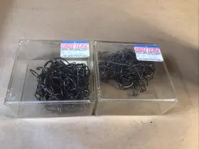 Eagle Claw 630m-2/0 200 - 2/0 630 Bronze Jig Hooks For Molds New In Box Eagle Claw 630m-2/0 200 - 2/0 630 Bronze Jig Hooks For Molds New In Box