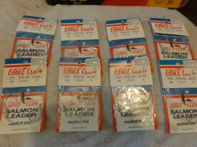 Eagle Claw Hooks 047708010122 8 Salmon Leader Solid Tie 25 Lb Test Size 3 /0-4 /0 Style 585