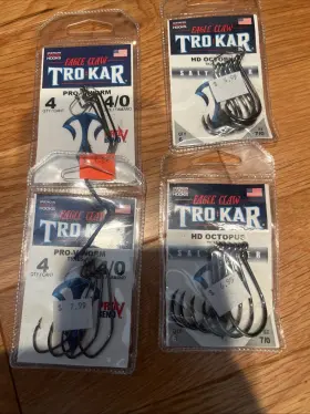 Eagle Claw Tk140-5 Trokar Hooks - Size 4/0 And 7/0 Black/ Pro Worm Hd Octopus Eagle Claw Tk140-5 Trokar Hooks - Size 4/0 And 7/0 Black/ Pro Worm Hd Octopus
