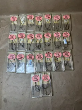 H & H 044784325317 Lot Of 22 H&h Weedless Hooks Wh25 #3/0 3 Per Box Vintage H & H 044784325317 Lot Of 22 H&h Weedless Hooks Wh25 #3/0 3 Per Box Vintage