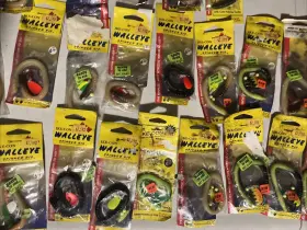 Ike-con 737786902302 Ike-con Walleye Spinner Fishing Rig 6.25ftft Black Chartreuse And Worm Lure Pics Lot Ike-con 737786902302 Ike-con Walleye Spinner Fishing Rig 6.25ftft Black Chartreuse And Worm Lure Pics Lot