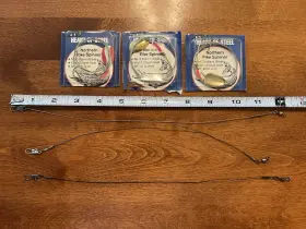 Lindy Little Joe Lr371 Northern Pike Spinner Rig Gold Snell 36 In 1/0 3 Pack Lindy Little Joe Lr371 Northern Pike Spinner Rig Gold Snell 36 In 1/0 3 Pack