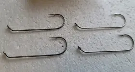 Matzuo Mrb-4/0-100 Round Bend Jig 45 Leg Tinned Hooks - Size 4/0 100 Ct Matzuo Mrb-4/0-100 Round Bend Jig 45 Leg Tinned Hooks - Size 4/0 100 Ct