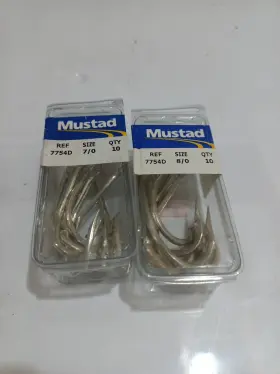 Mustad 023534219533 Lot Of 2 7754d Sz 7/0 And 8/0 Fishing Hooks Mustad 023534219533 Lot Of 2 7754d Sz 7/0 And 8/0 Fishing Hooks