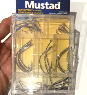 Mustad 023534356061 25 Pc Assorted Redfish/trout Hook Kit With Terminal Tackle Box Rtk-25 Mustad 023534356061 25 Pc Assorted Redfish/trout Hook Kit With Terminal Tackle Box Rtk-25