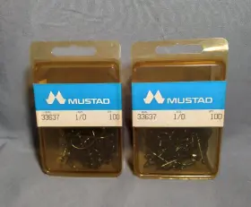 Mustad 33637 Fishing Hook Lot #33637 1/0 100 2 New Old Stock