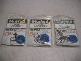 Mustad 33863 33863np - Bn Super Death Ultra Point 10 Pack Size 2 Qty 3 30 Hooks Mustad 33863 33863np - Bn Super Death Ultra Point 10 Pack Size 2 Qty 3 30 Hooks