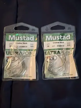 Mustad 37160npdt-30 37160np-dt Duratin Croaker Wide Gap Hooks Size 3/0- Lot Of 2 20