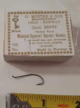 Mustad 38933 100 #38933 Size 6 Dry Fly Up Eye 4 X Fine Hooks Code 47 Mustad 38933 100 #38933 Size 6 Dry Fly Up Eye 4 X Fine Hooks Code 47