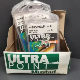 Mustad 92569glp Nos 66 Pack Ultra Point Sz 4 Neon Beak Bait Hooks Mustad 92569glp Nos 66 Pack Ultra Point Sz 4 Neon Beak Bait Hooks