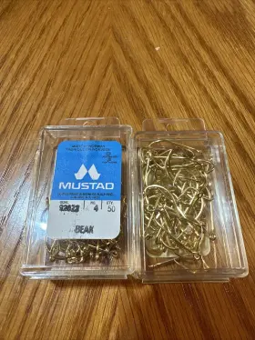 Mustad 92672-4 100 92672 Gold Beak Size 4 2 Packs Of 50