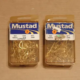Mustad 92672 Over 100 Offset Gold Beak 5/0 Hooks 7.2oz Of Sold By Weight Mustad 92672 Over 100 Offset Gold Beak 5/0 Hooks 7.2oz Of Sold By Weight