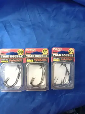 Owner 5624155 5624-155 Toad Double Twistlock Size 5/0 Lot Of 3 Pks New 6 Hooks Total Owner 5624155 5624-155 Toad Double Twistlock Size 5/0 Lot Of 3 Pks New 6 Hooks Total