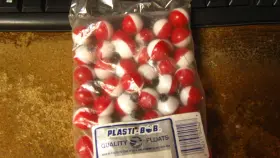 Plastilite 50pb2 Bobbers 3/4 Inch Red/white 50 Ct Free Shipping