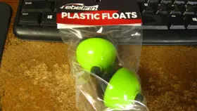 Plastilite Hp6gb Floats Fishing 1 3/4 Inch New 24 Green/black Free Shipping Plastilite Hp6gb Floats Fishing 1 3/4 Inch New 24 Green/black Free Shipping