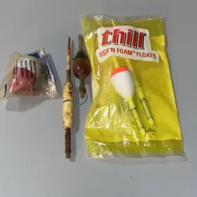 Thill 096877200049 4- Vintage Fish Fishing Floats Bobbers Lot Ideal Thill 096877200049 4- Vintage Fish Fishing Floats Bobbers Lot Ideal